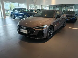 Audi A5L 2025 купить из Китая, цена 5 275 000 ₽ — Suifenhe Auto
