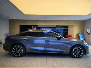 Audi A5L 2025 купить из Китая, цена 5 634 000 ₽ — Suifenhe Auto