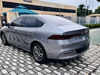 BYD Qin PLUS 2023 купить из Китая, цена 1 454 000 ₽ — Suifenhe Auto