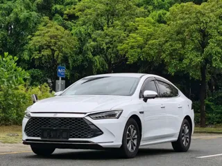 BYD Qin PLUS 2024 купить из Китая, цена 2 453 000 ₽ — Suifenhe Auto