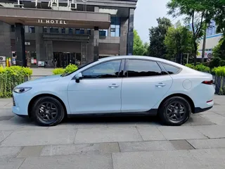 BYD Qin PLUS 2025 купить из Китая, цена 2 452 000 ₽ — Suifenhe Auto