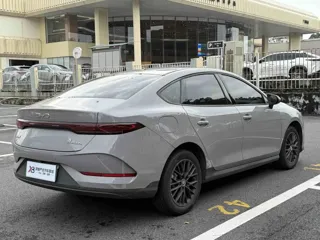 BYD Qin PLUS 2026 купить из Китая, цена 1 940 000 ₽ — Suifenhe Auto