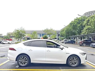 BYD Qin PLUS 2024 купить из Китая, цена 2 274 000 ₽ — Suifenhe Auto