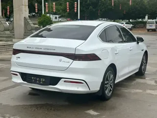 BYD Qin PLUS 2023 купить из Китая, цена 1 476 000 ₽ — Suifenhe Auto