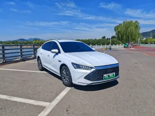 BYD Qin PLUS 2024 купить из Китая, цена 2 258 000 ₽ — Suifenhe Auto