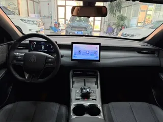 BYD Qin PLUS 2025 купить из Китая, цена 2 454 000 ₽ — Suifenhe Auto