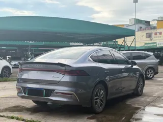 BYD Qin PLUS 2023 купить из Китая, цена 1 458 000 ₽ — Suifenhe Auto