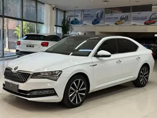 Skoda Superb 2024 купить из Китая, цена 2 911 000 ₽ — Suifenhe Auto