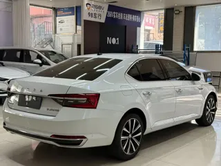Skoda Superb 2024 купить из Китая, цена 2 911 000 ₽ — Suifenhe Auto