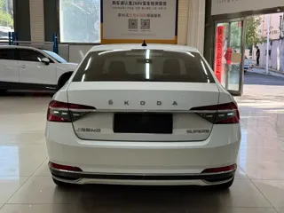 Skoda Superb 2024 купить из Китая, цена 2 911 000 ₽ — Suifenhe Auto