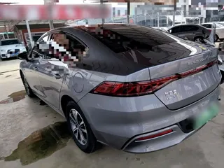 BYD Qin PLUS 2025 купить из Китая, цена 2 526 000 ₽ — Suifenhe Auto