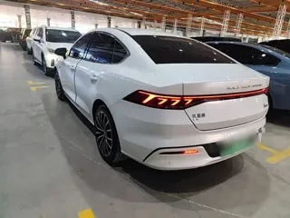 BYD Qin PLUS 2022 купить из Китая, цена 3 392 000 ₽ — Suifenhe Auto