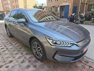 BYD Qin PLUS 2023 купить из Китая, цена 1 637 000 ₽ — Suifenhe Auto