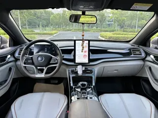 BYD Qin PLUS 2023 купить из Китая, цена 1 741 000 ₽ — Suifenhe Auto