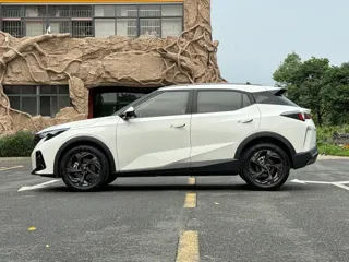 GAC Trumpchi GS3 2025 купить из Китая, цена 2 493 000 ₽ — Suifenhe Auto