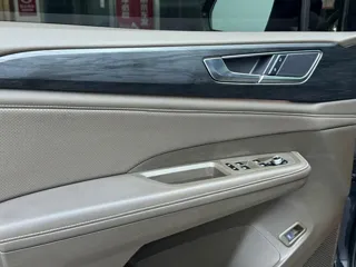 Volkswagen Viloran 2024 купить из Китая, цена 4 480 000 ₽ — Suifenhe Auto