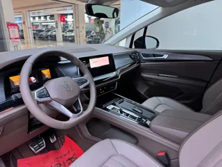 Volkswagen Viloran 2024 купить из Китая, цена 4 480 000 ₽ — Suifenhe Auto