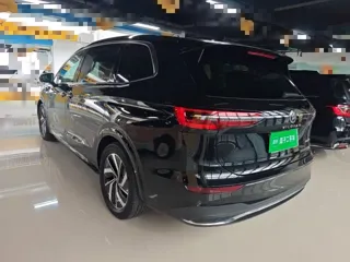 Volkswagen Viloran 2025 купить из Китая, цена 4 881 000 ₽ — Suifenhe Auto