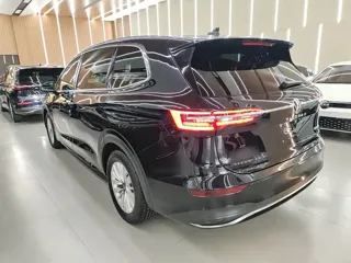 Volkswagen Viloran 2024 купить из Китая, цена 3 978 000 ₽ — Suifenhe Auto