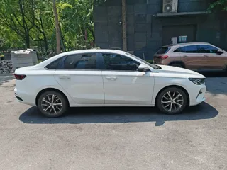 Geely Emgrand 2022 купить из Китая, цена 989 000 ₽ — Suifenhe Auto