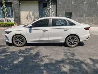 Geely Emgrand 2022 купить из Китая, цена 989 000 ₽ — Suifenhe Auto
