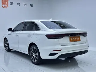 Geely Emgrand 2022 купить из Китая, цена 1 332 000 ₽ — Suifenhe Auto