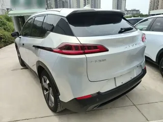 Aion V 2023 купить из Китая, цена 3 826 000 ₽ — Suifenhe Auto