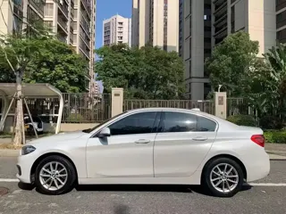 BMW 1 Series 2019 купить из Китая, цена 1 435 000 ₽ — Suifenhe Auto