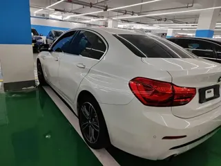 BMW 1 Series 2018 купить из Китая, цена 1 325 000 ₽ — Suifenhe Auto
