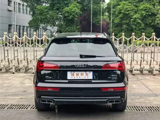 Audi Q5 2024 купить из Китая, цена 4 816 000 ₽ — Suifenhe Auto