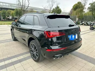 Audi Q5 2024 купить из Китая, цена 5 213 000 ₽ — Suifenhe Auto