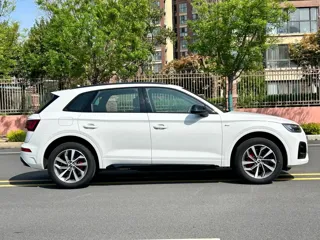 Audi Q5 2024 купить из Китая, цена 5 112 000 ₽ — Suifenhe Auto