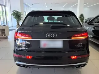 Audi Q5 2024 купить из Китая, цена 4 403 000 ₽ — Suifenhe Auto