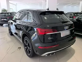 Audi Q5 2024 купить из Китая, цена 4 416 000 ₽ — Suifenhe Auto