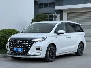 Roewe iMAX8 2024