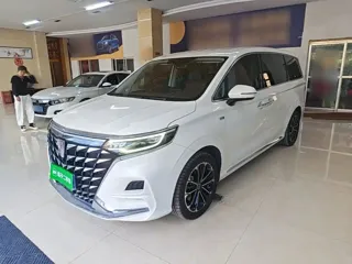 Roewe iMAX8 2024
