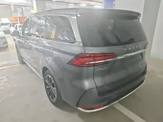 Roewe iMAX8 2024 купить из Китая, цена 3 173 000 ₽ — Suifenhe Auto