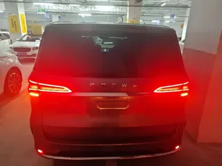 Roewe iMAX8 2024 купить из Китая, цена 3 173 000 ₽ — Suifenhe Auto