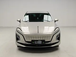 Hongqi E-QM5 2024 купить из Китая, цена 2 027 000 ₽ — Suifenhe Auto