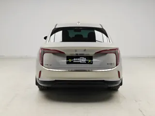 Hongqi E-QM5 2024 купить из Китая, цена 2 027 000 ₽ — Suifenhe Auto