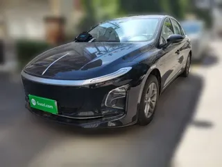 Hongqi E-QM5 2025 купить из Китая, цена 2 136 000 ₽ — Suifenhe Auto