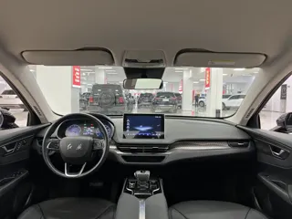 Hongqi E-QM5 2024 купить из Китая, цена 1 656 000 ₽ — Suifenhe Auto