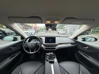 Hongqi E-QM5 2024 купить из Китая, цена 1 656 000 ₽ — Suifenhe Auto