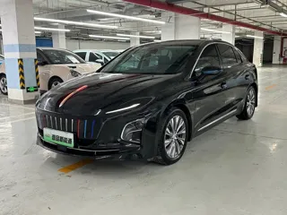 Hongqi E-QM5 2023
