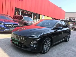 Hongqi E-QM5 2022 купить из Китая, цена 3 058 000 ₽ — Suifenhe Auto