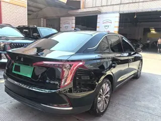 Hongqi E-QM5 2022 купить из Китая, цена 3 058 000 ₽ — Suifenhe Auto