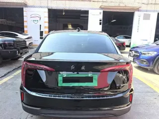 Hongqi E-QM5 2022 купить из Китая, цена 3 058 000 ₽ — Suifenhe Auto