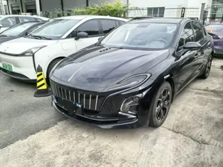 Hongqi E-QM5 2024 купить из Китая, цена 1 637 000 ₽ — Suifenhe Auto