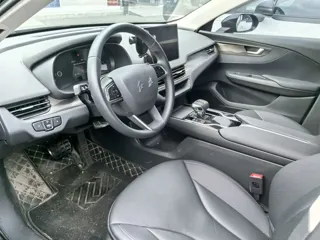 Hongqi E-QM5 2024 купить из Китая, цена 1 637 000 ₽ — Suifenhe Auto