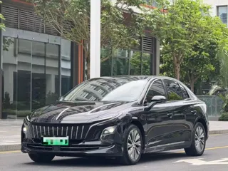 Hongqi E-QM5 2024 купить из Китая, цена 1 777 000 ₽ — Suifenhe Auto